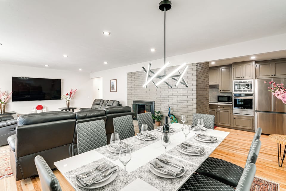 Dining Room | Dishware & Flatware