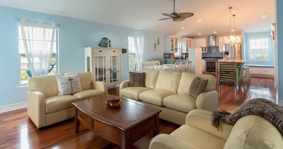 House, Multiple Beds (Key Lime Villa) | Living area