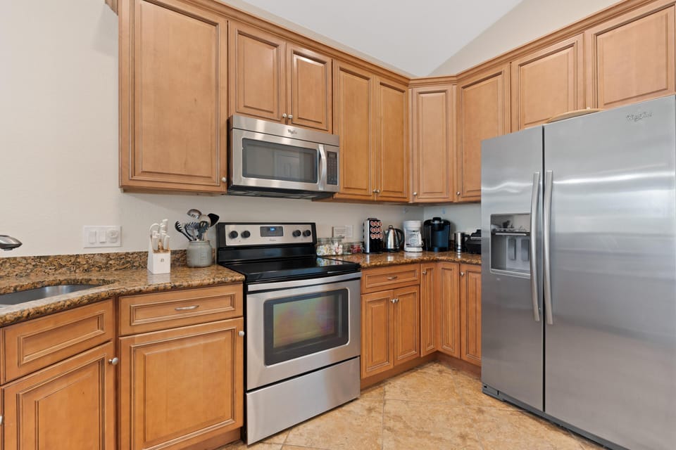 House, Multiple Beds (Sea La Vie) | Private kitchen | Toaster