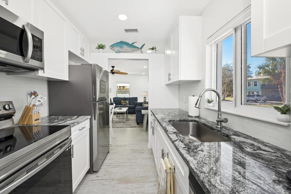 House, Multiple Beds (Coconut Villa) | Private kitchen | Oven, toaster