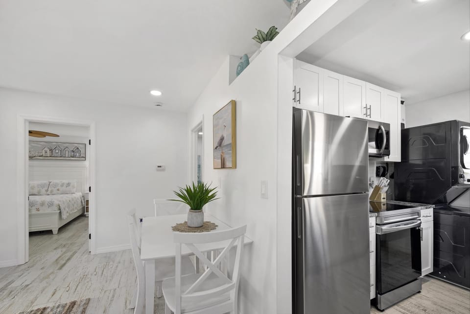 House, Multiple Beds (Coconut Villa B) | Private kitchen | Oven, toaster