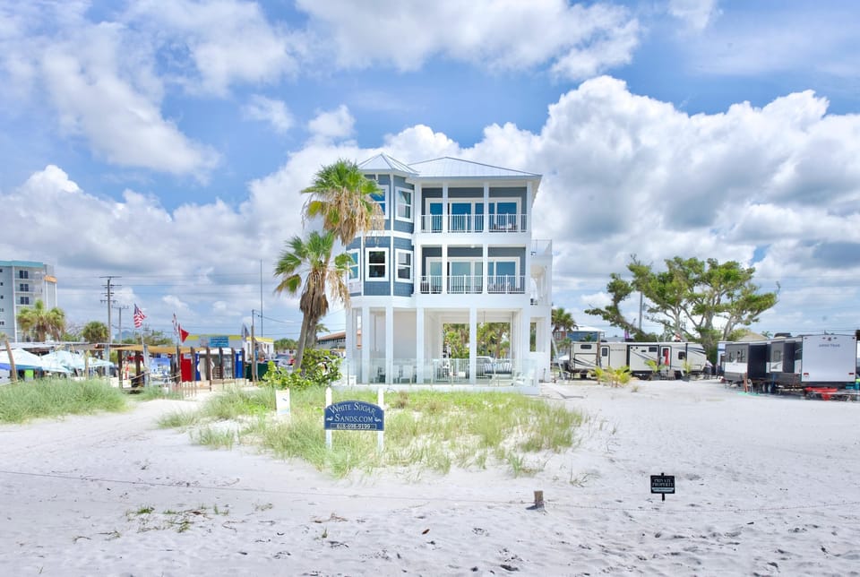 House, Multiple Beds (White Sugar Sands) | Exterior