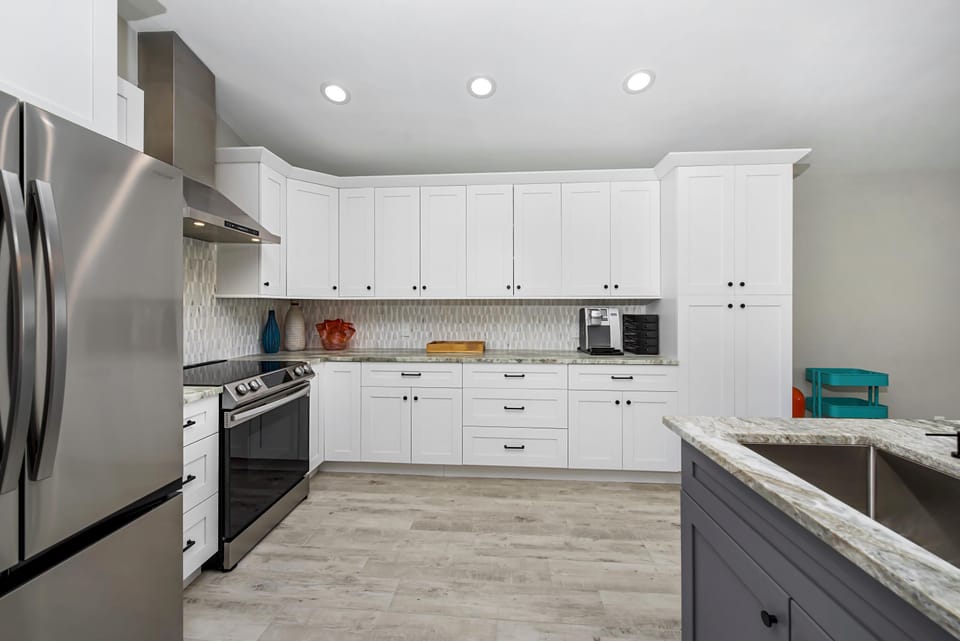 House, Multiple Beds (Harborside on Palermo) | Private kitchen | Oven, toaster