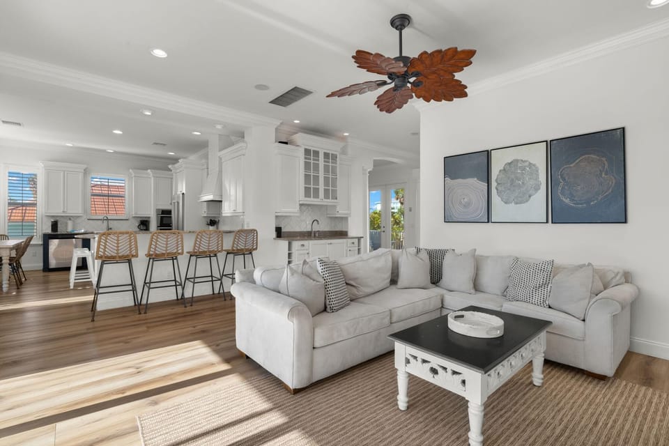 House, Multiple Beds (Blue View) | Living area