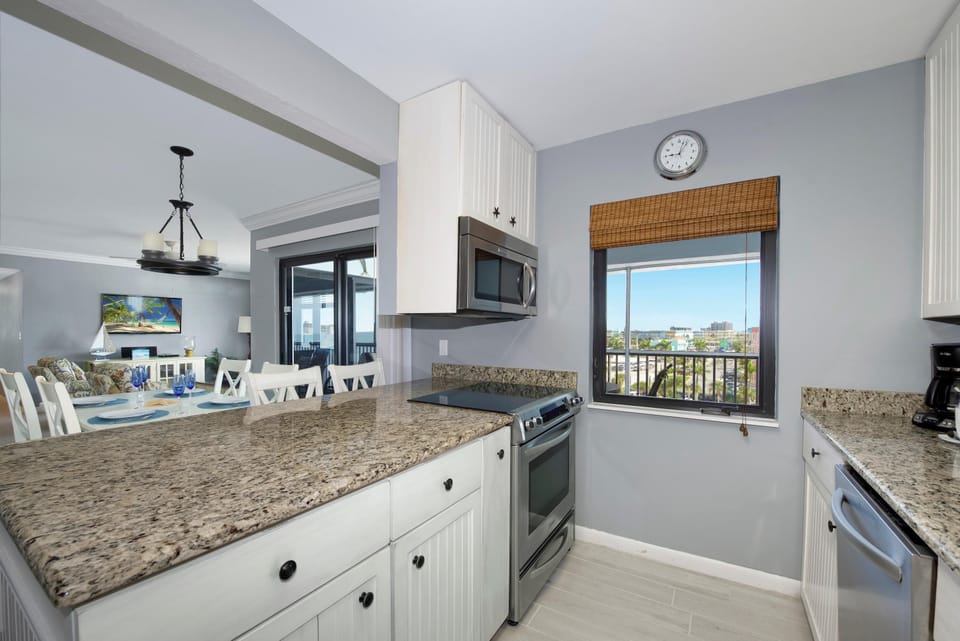 Condo, 1 King Bed with Sofa bed (Bel Air Beach Club Penthouse 503) | Private kitchen | Oven, toaster