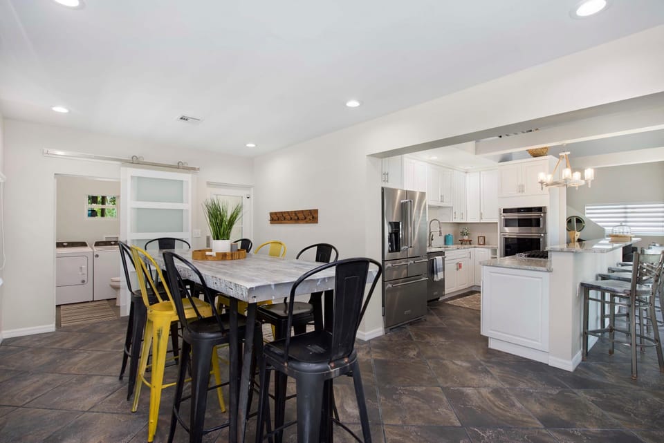 House, Multiple Beds (Hawkaritaville) | Dining