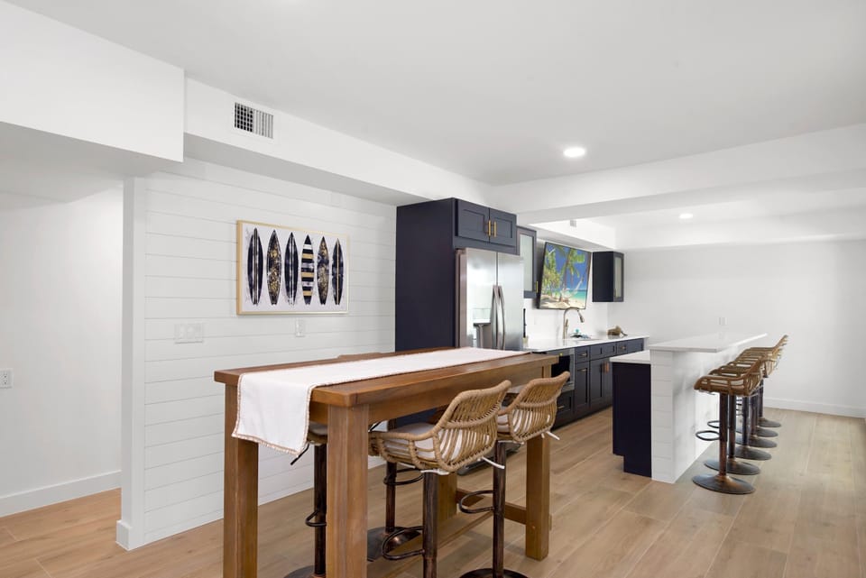 House, Multiple Beds (Gone Coastal) | Private kitchen | Oven, toaster