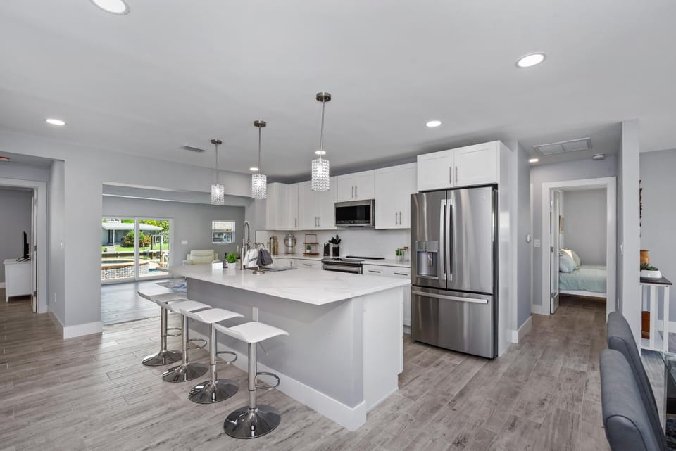 House, Multiple Beds (Flight of Albatross) | Private kitchen | Oven, toaster