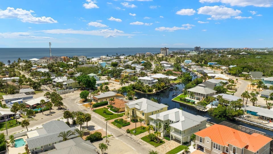House, Multiple Beds (Memories on Madison) | Aerial view