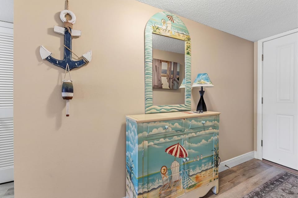 Condo, 1 King Bed with Sofa bed (Point East 213) | Interior