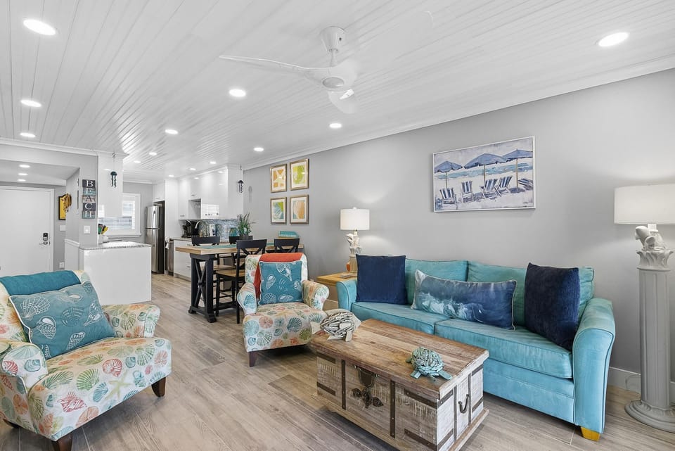 Condo, Multiple Beds (Sea Coast Gardens III 109) | Living area