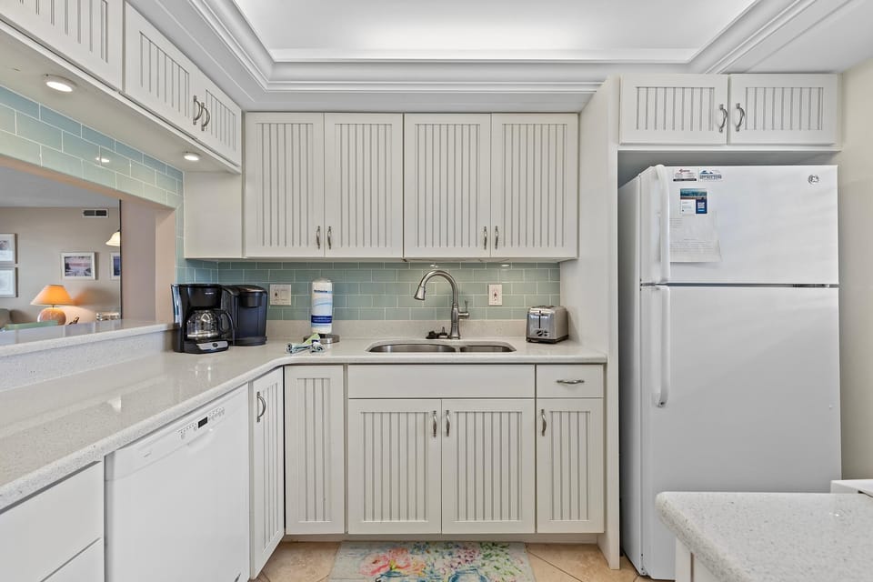 Condo, 1 King Bed with Sofa bed (Sea Coast Gardens III 208) | Private kitchen | Oven, toaster