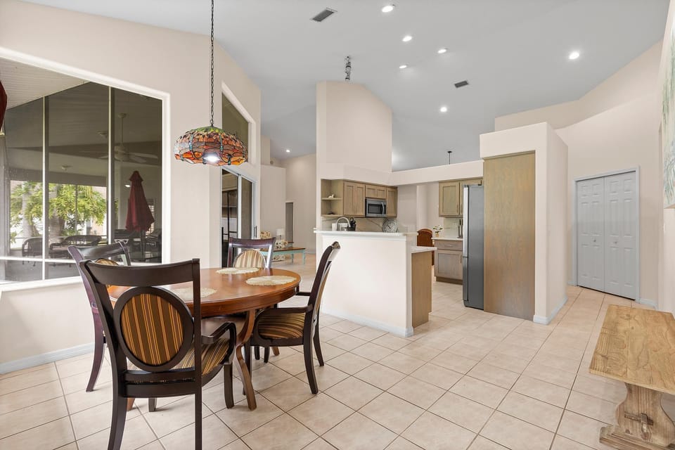 House, Multiple Beds (Sunrise Oaks) | Dining