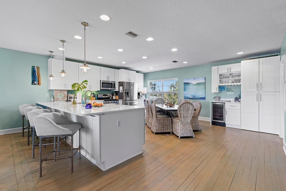 House, Multiple Beds (Sea Haven) | Private kitchen | Oven, toaster