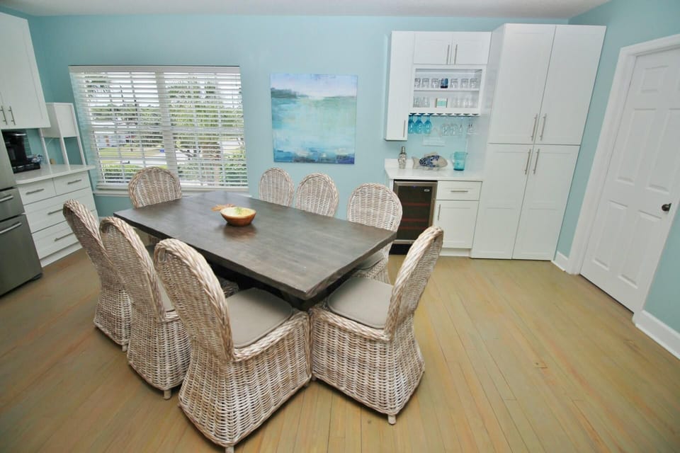 House, Multiple Beds (Sea Haven) | Dining