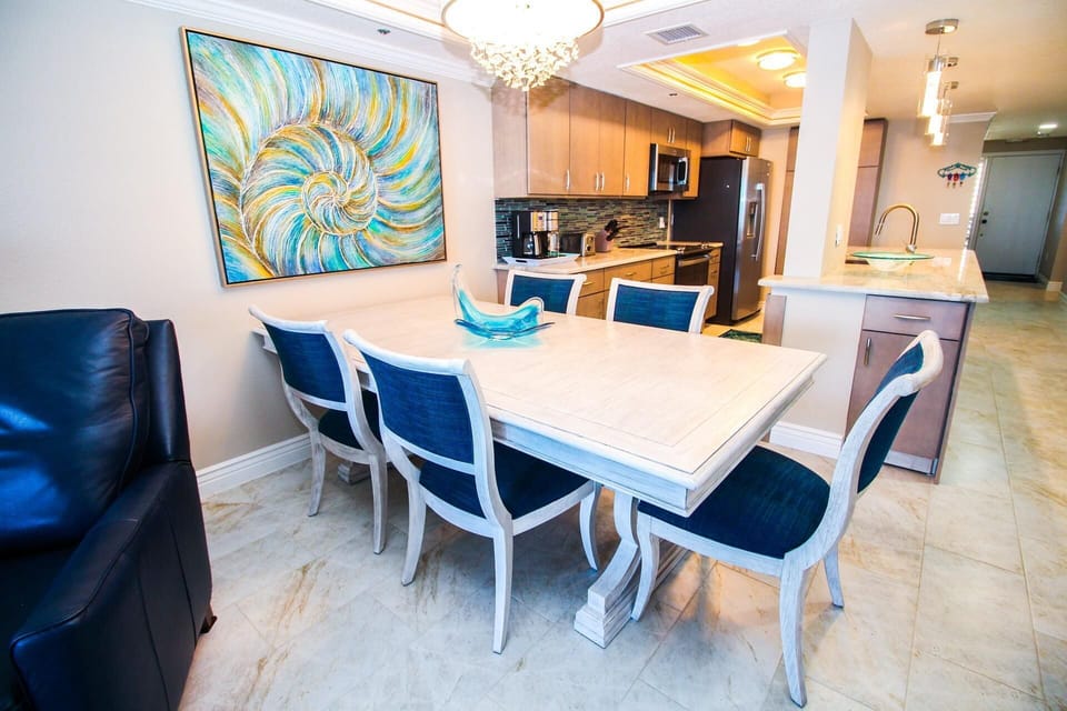 Condo, Multiple Beds (Ebb Tide 203) | Dining