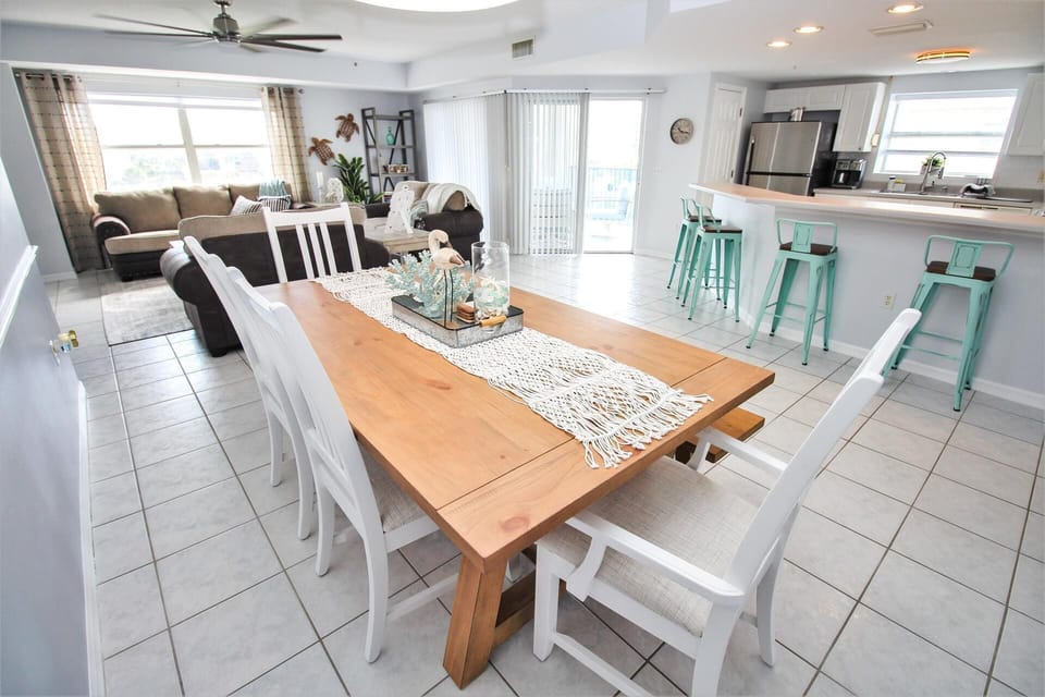 Condo, Multiple Beds (Oceanwalk 1-501) | Dining