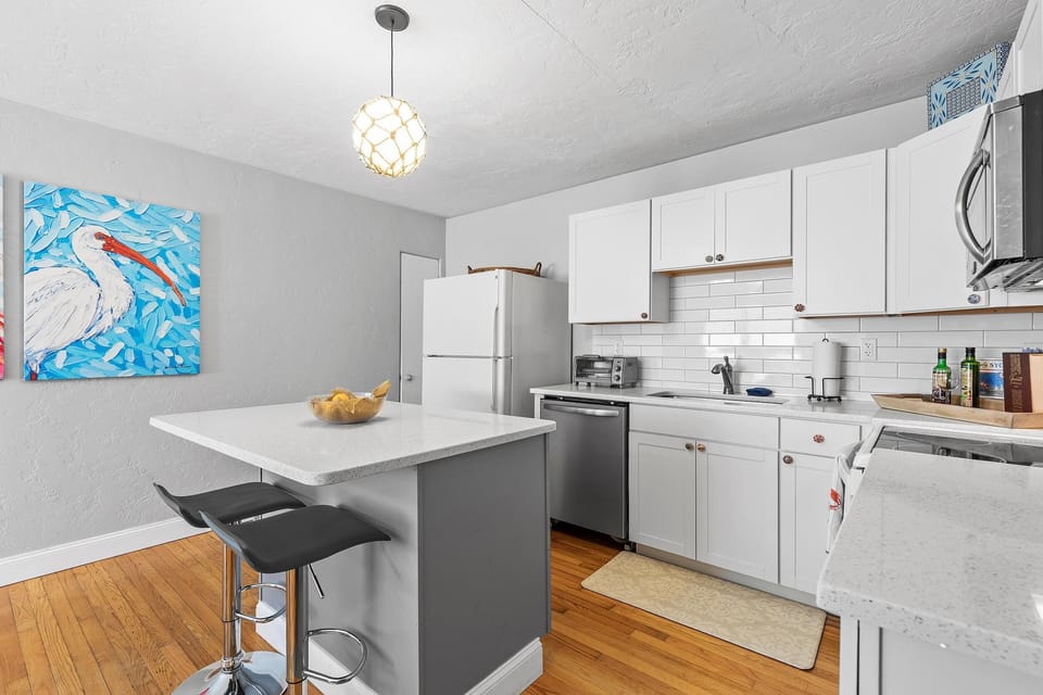 Condo, 1 Queen Bed (Flagler Suites 3) | Private kitchen | Oven, toaster