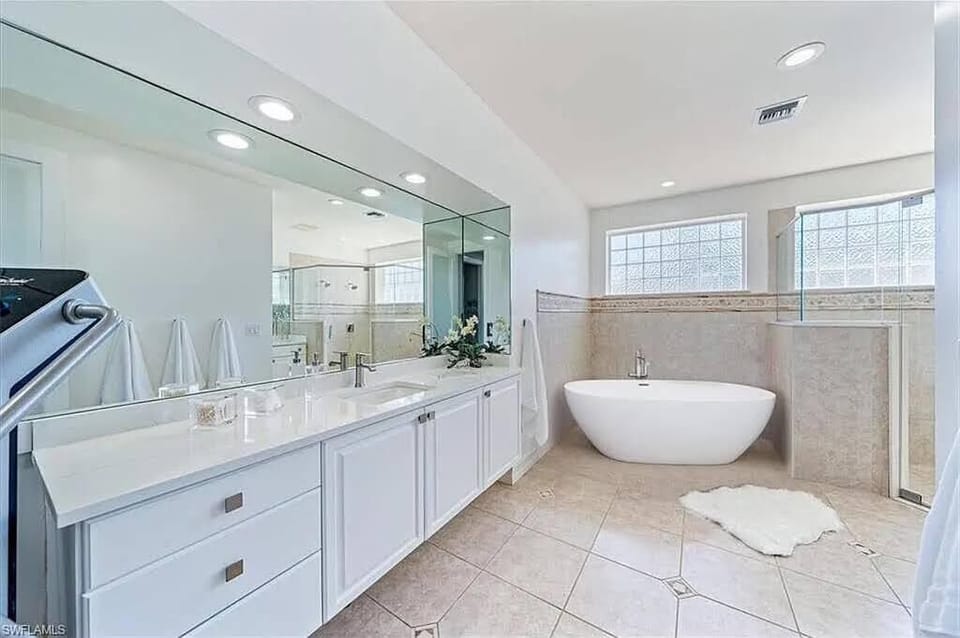 Spa-Inspired Master Bath Retreat