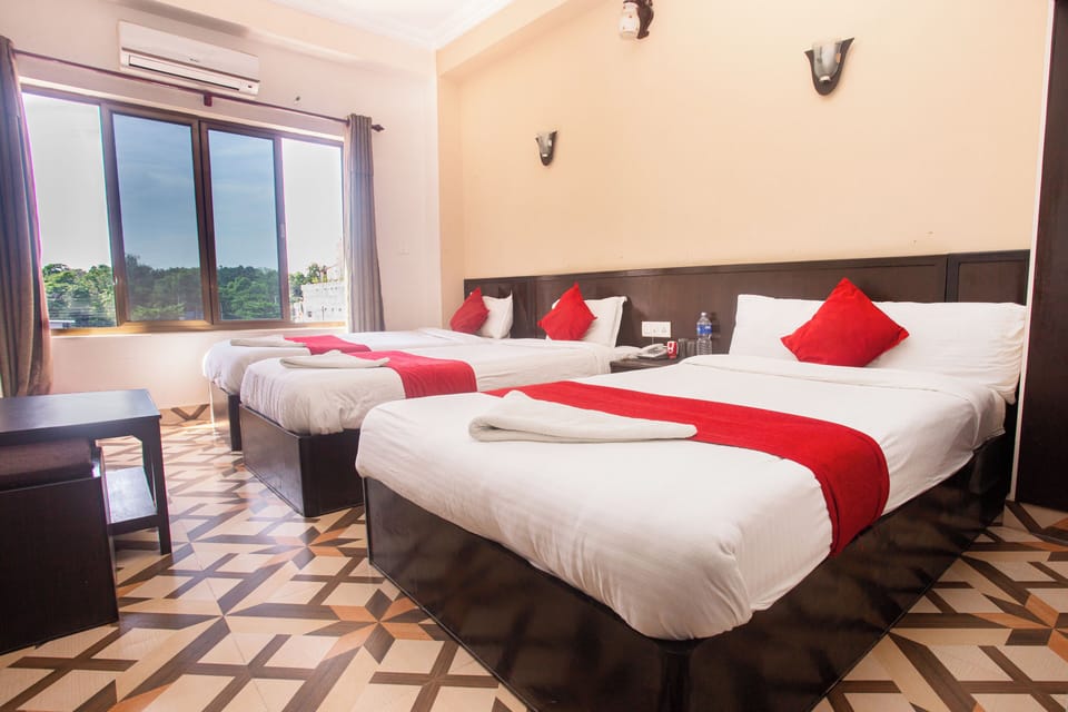 Standard Double or Twin Room, Garden View | Laptop workspace, iron/ironing board, free WiFi, bed sheets