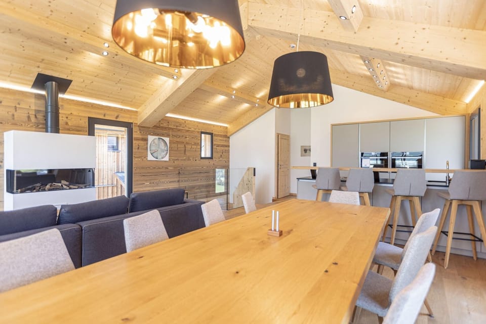 Chalet | Dining