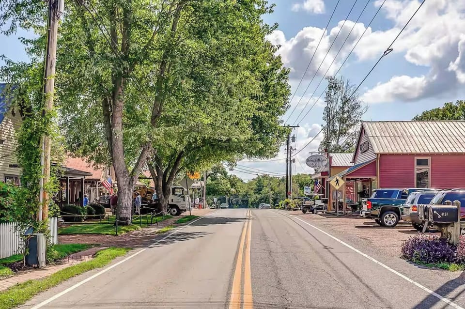 Leipers Fork Village