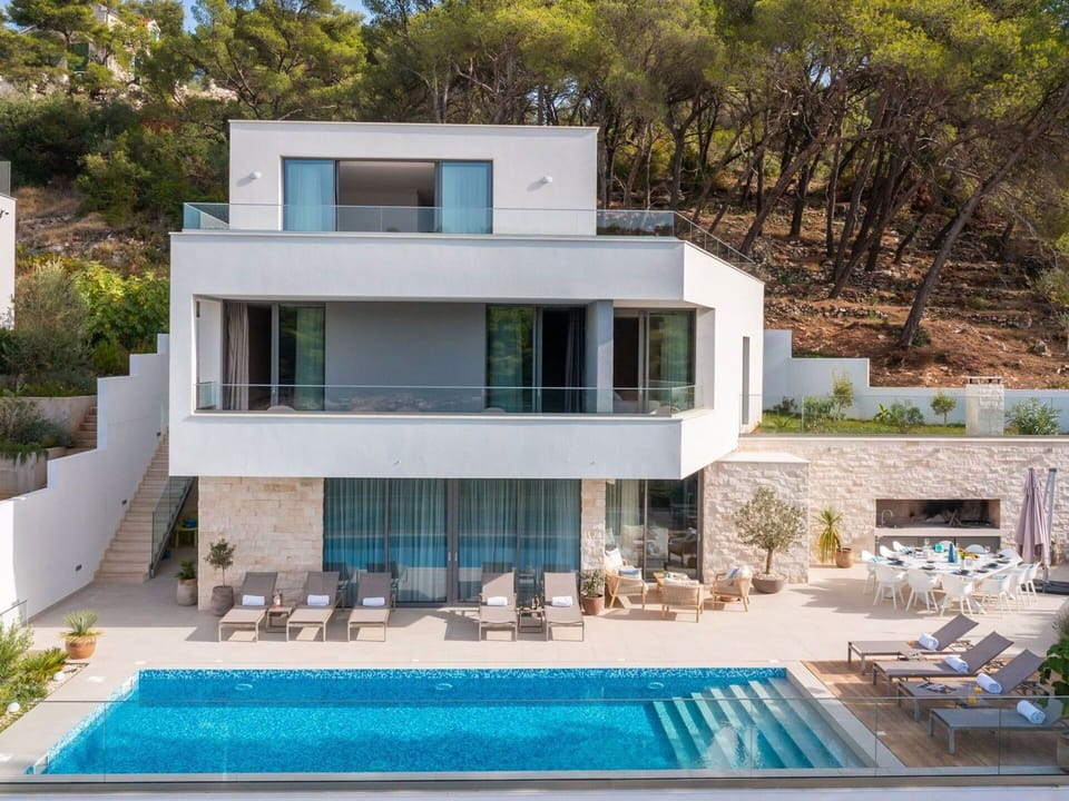 Swimming Pool, Resort, Villa, Estate, Eco Hotel, Resort Town, Hotel, Penthouse Apartment, Seaside Resort