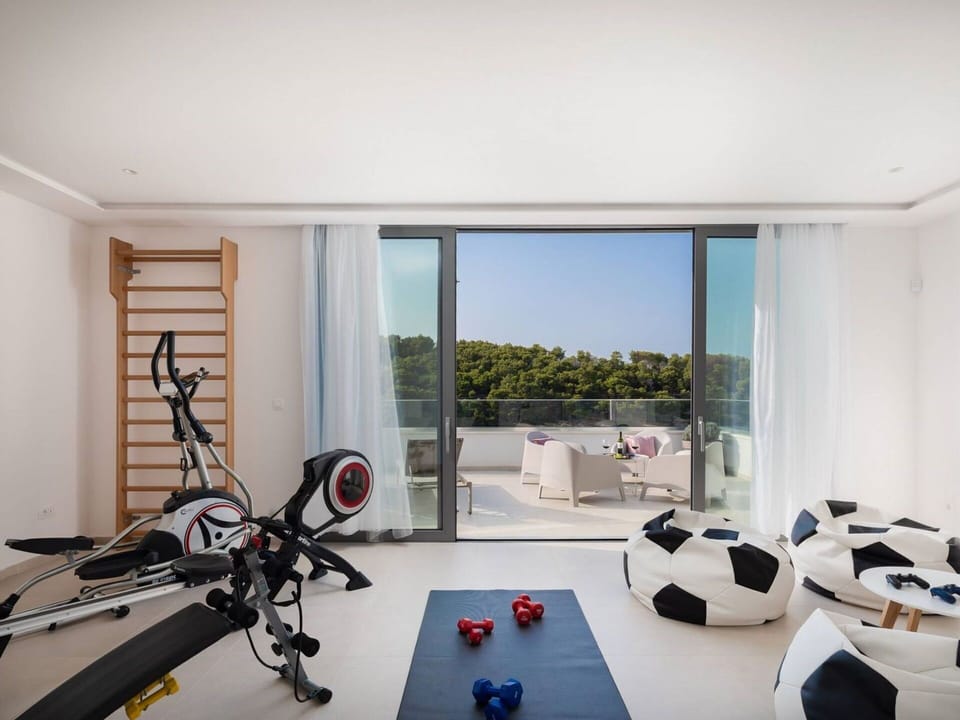 Interior Design, Furniture, Flooring, Floor, Ceiling, Room, Apartment, Living Room, Chair, Comfort