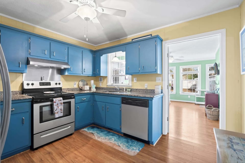 Full Kitchen