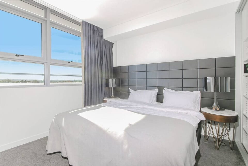 bedroom with king size bed&private bathroom