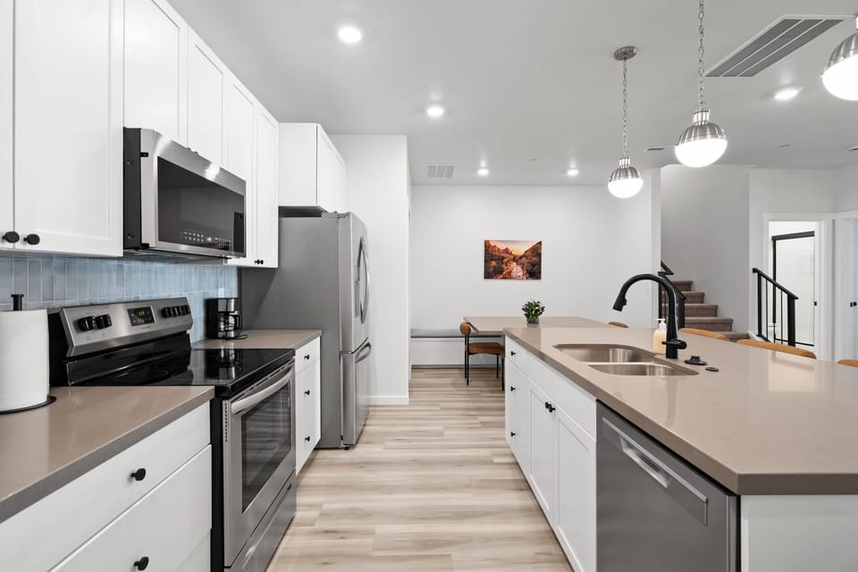 full kitchen