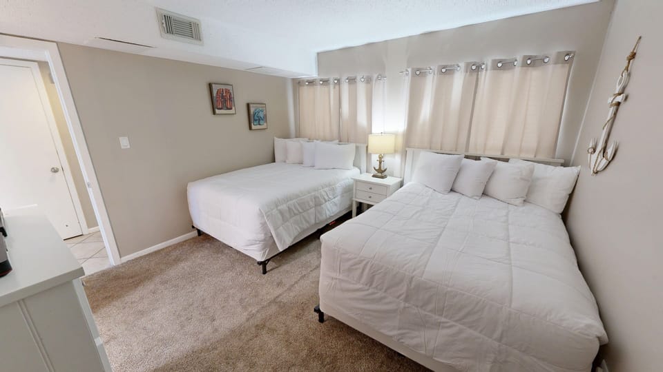 Condo, 2 Bedrooms | 2 bedrooms, iron/ironing board, WiFi (free)