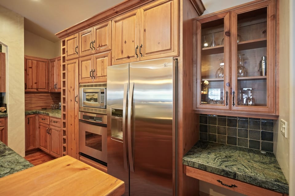 House, 3 Bedrooms | Private kitchen | Fridge, oven, coffee/tea maker, toaster