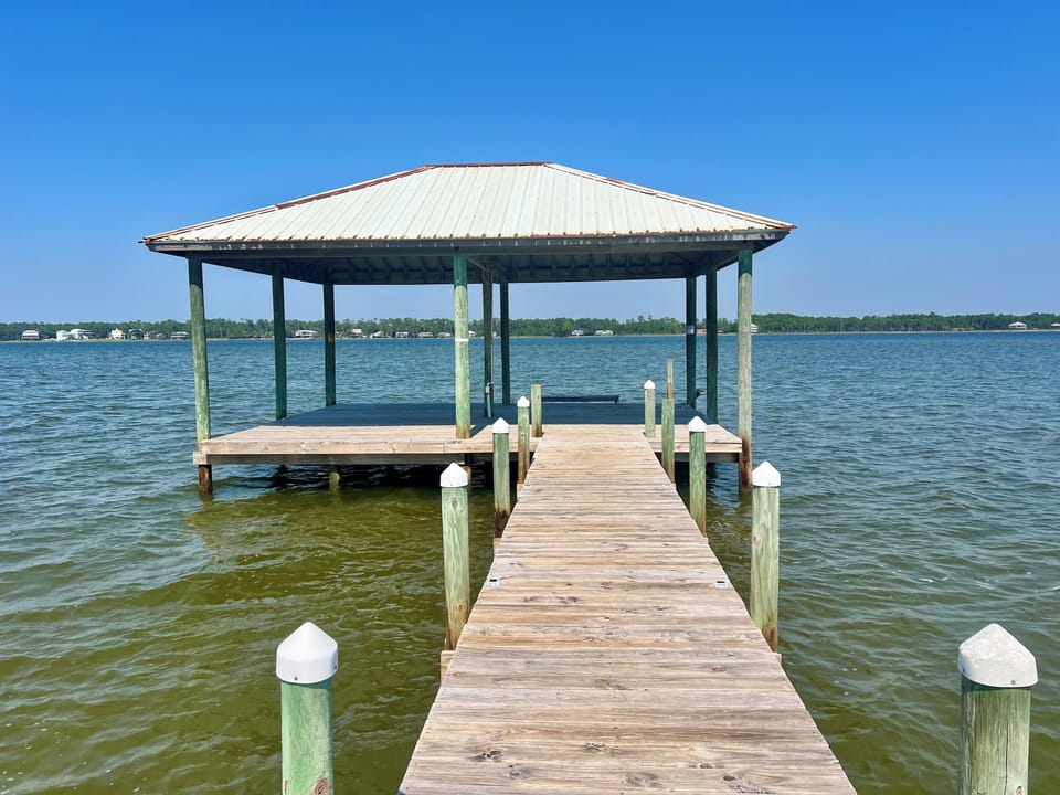 Private beach, boardwalk and pier. Perfect for fishing!