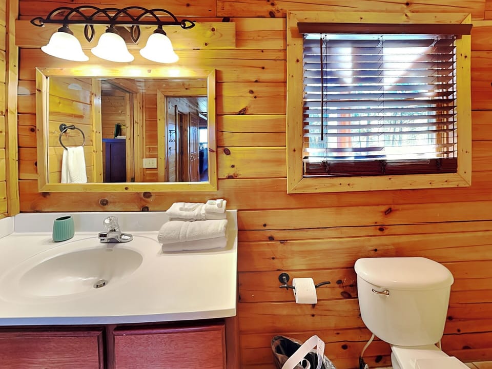 Second Bathroom - En-Suite from Second Bedroom + Kitchen Access