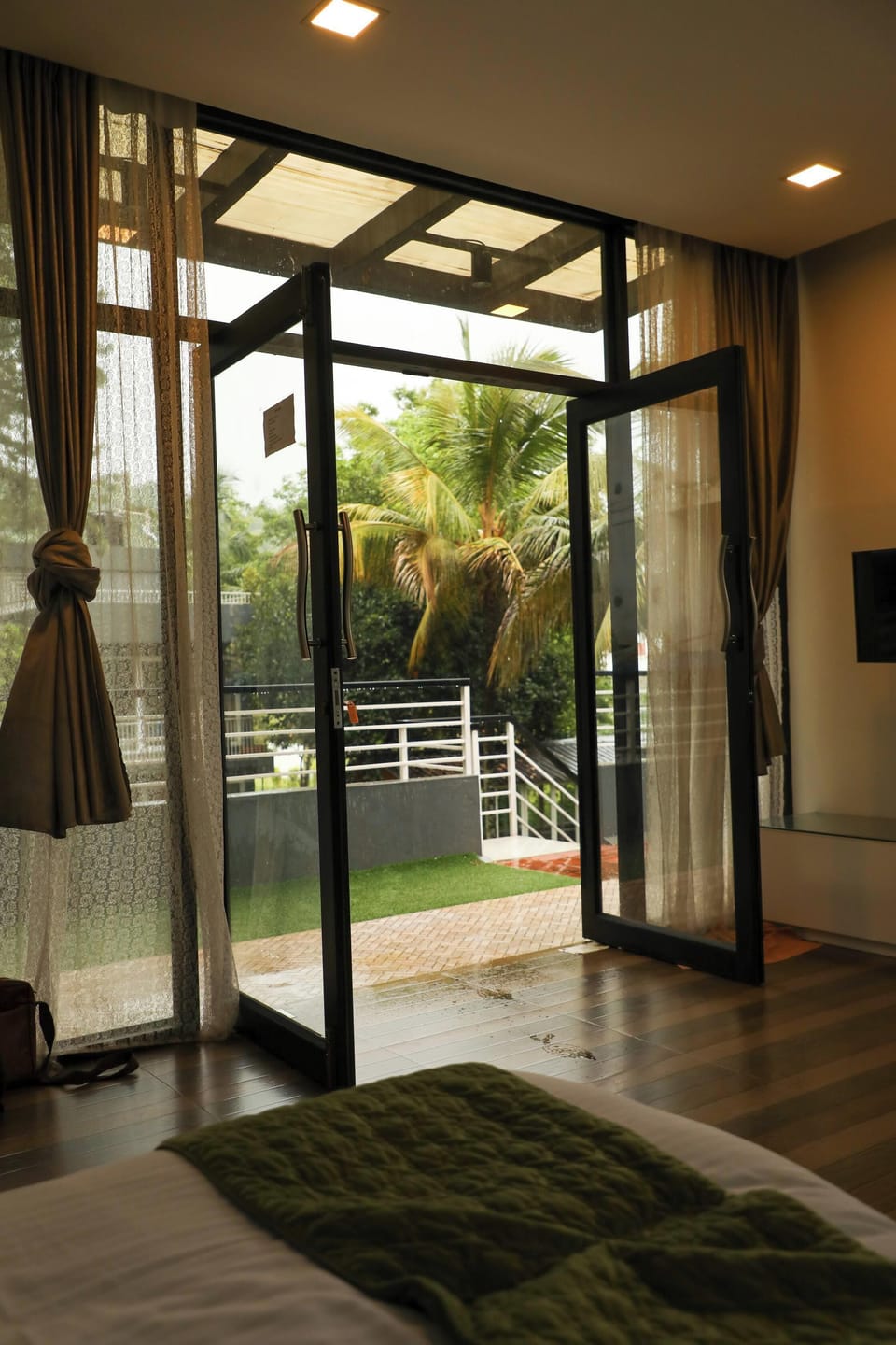 Deluxe Room | Balcony