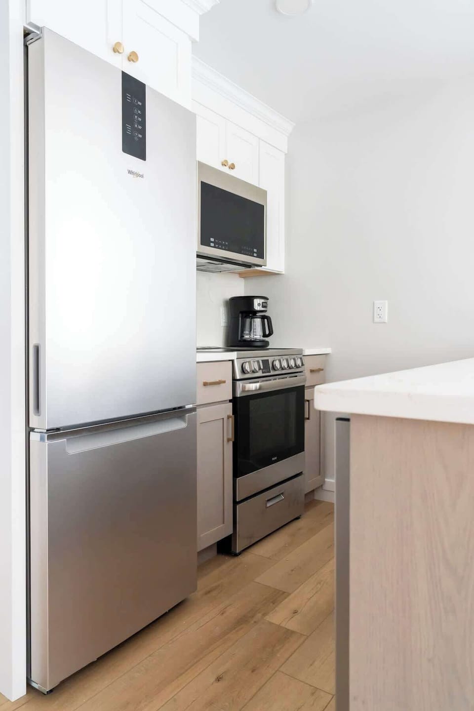 STAYNewport FranklinAve2ndFloor 22