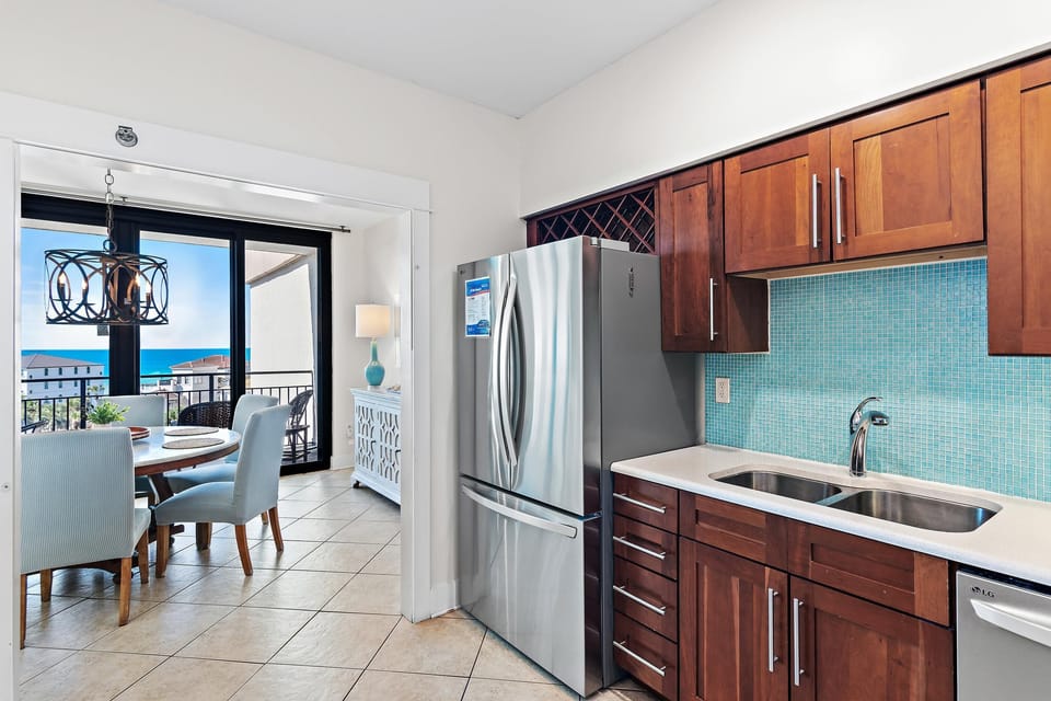 Condo, Multiple Beds (Enclave 703B- Sugar Sands) | Private kitchen | Oven, toaster