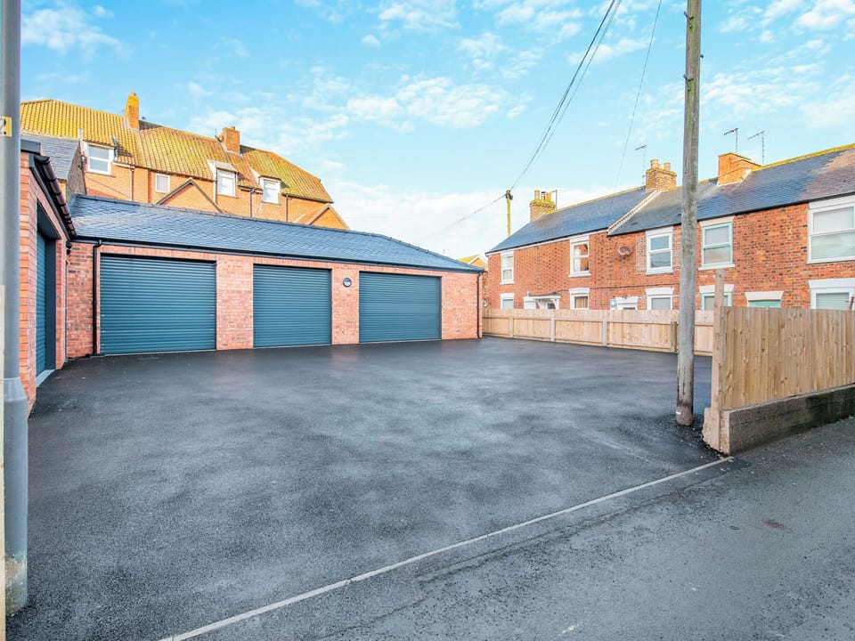 Parking | Dunlin, Filey