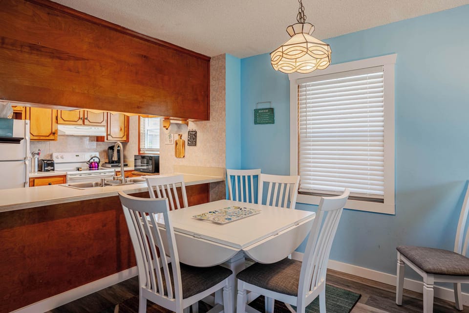 Townhome, Multiple Beds, Patio (Horizon Breeze) | Dining