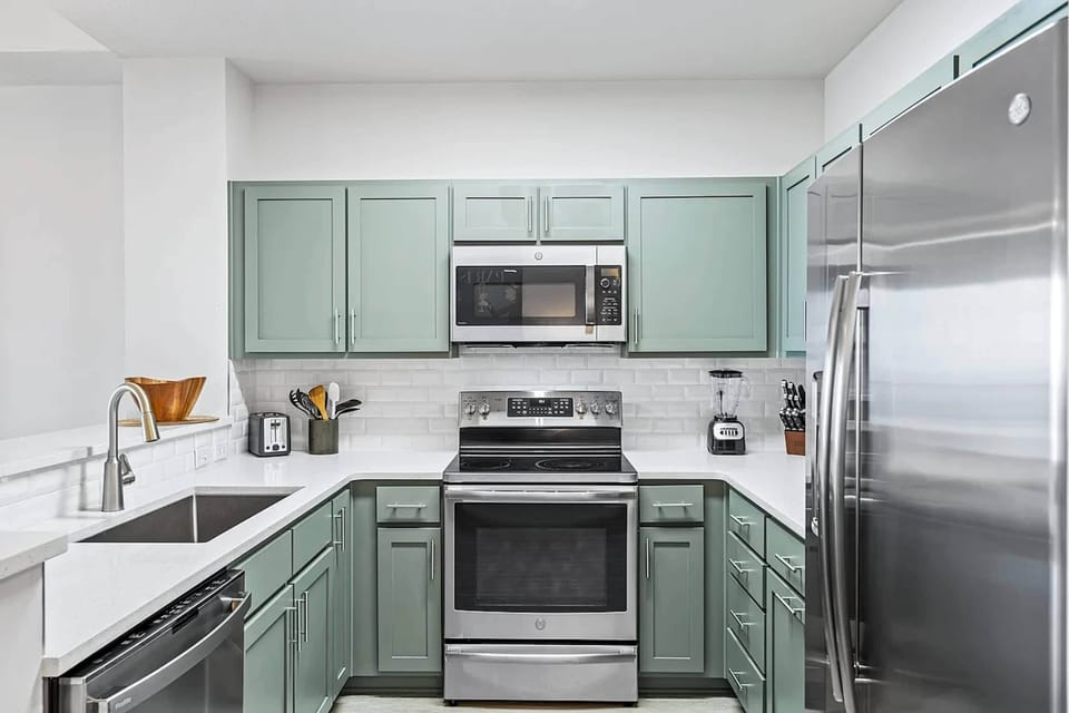 Condo, Multiple Beds, Balcony, Ocean View (Salt and Shore Escape) | Private kitchen | Fridge, microwave, oven, stovetop