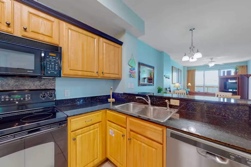Condo, Multiple Beds, Balcony, Ocean View (Sunrise Serenity) | Private kitchen | Fridge, microwave, oven, stovetop
