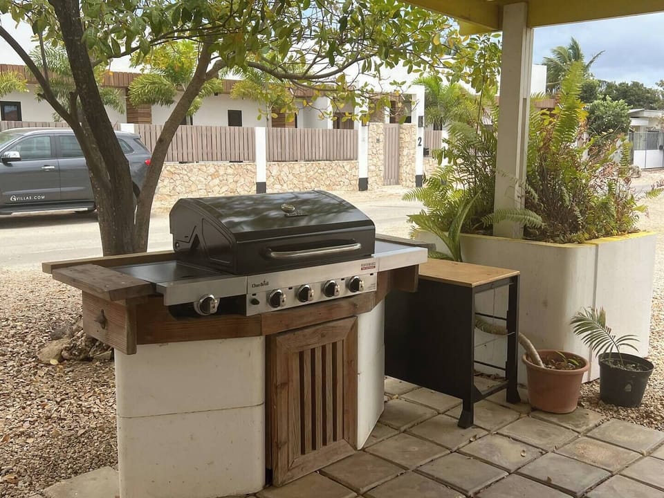 B B Q