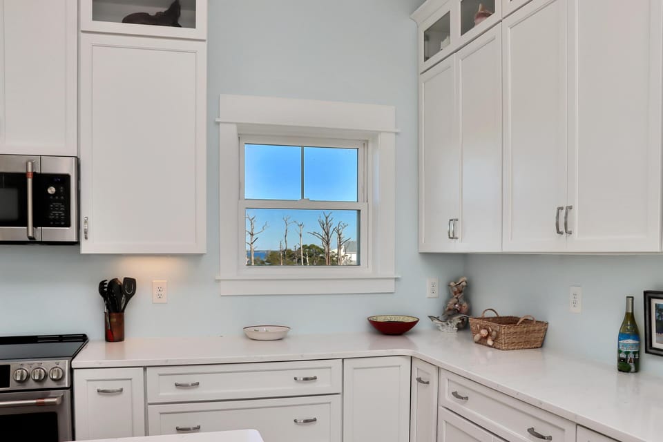 House, Multiple Beds (Salty Owl) | Private kitchen | Fridge, oven, stovetop, dishwasher