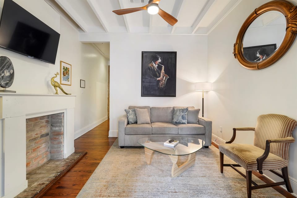 Living Area of the Bolden Guest House with Queen Sleeper Sofa and Smart TV