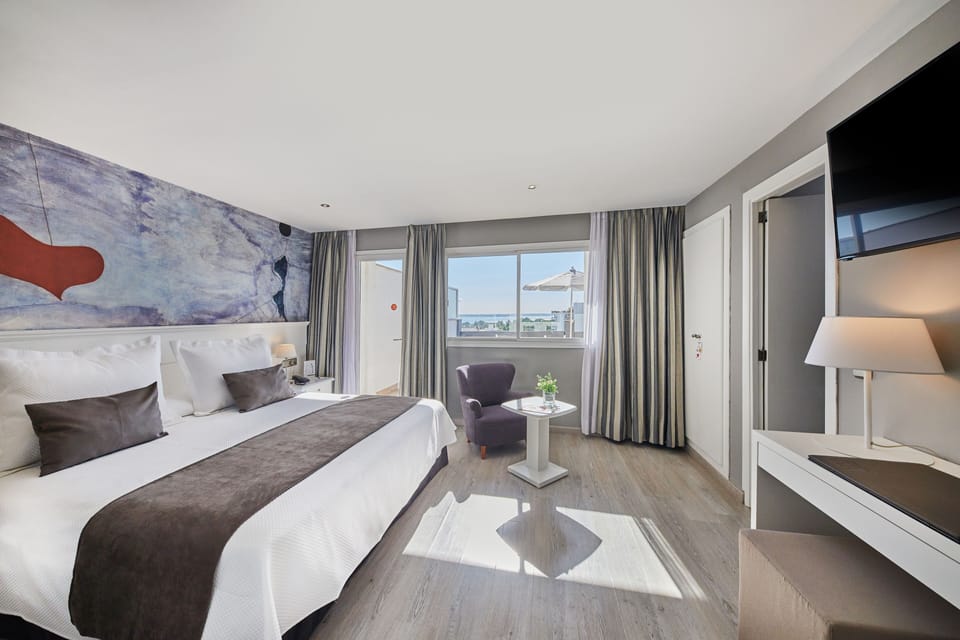Luxury Double Room, Terrace, Sea View | Premium bedding, minibar, in-room safe, individually decorated