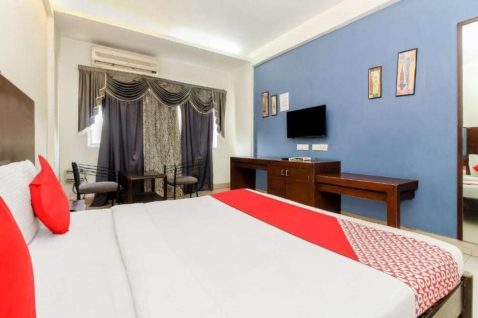 Comfort Double or Twin Room | Desk, free WiFi