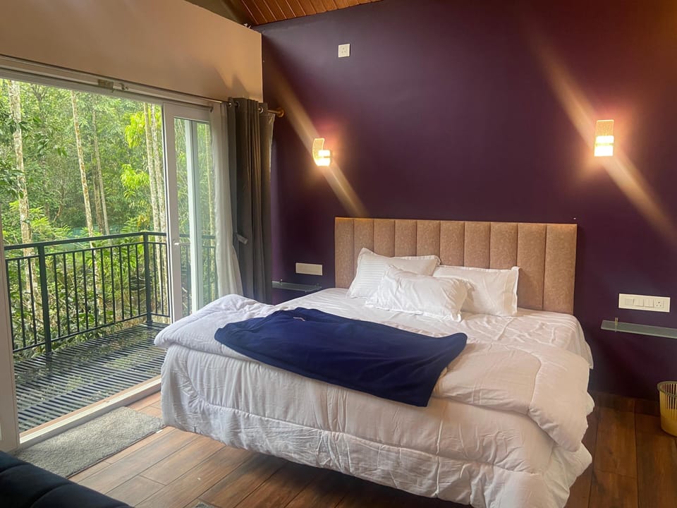 Romantic Cottage, Balcony, River View | 1 bedroom, laptop workspace, soundproofing, free WiFi