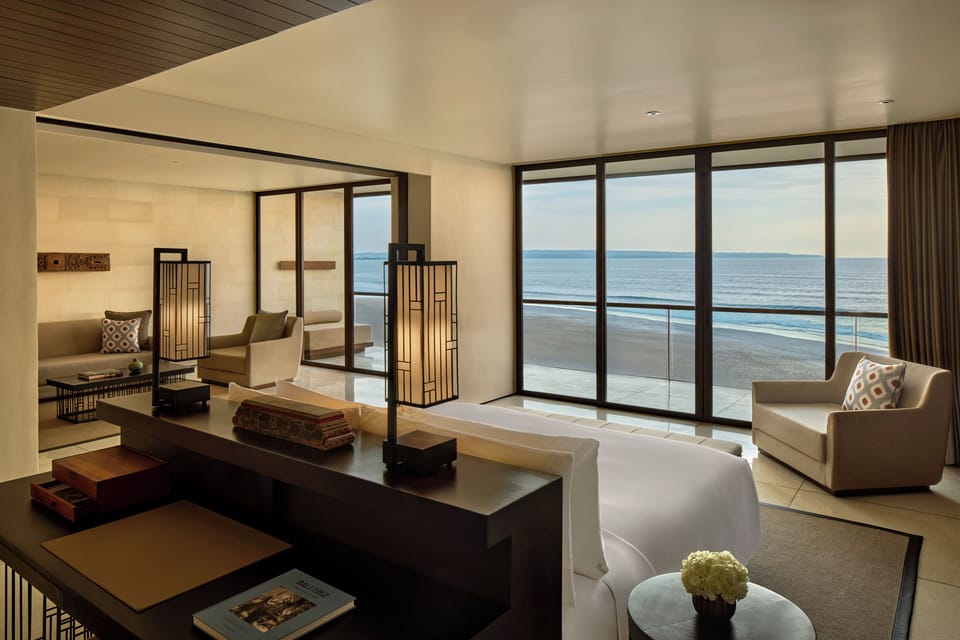 Suite (Seminyak) | Premium bedding, minibar, in-room safe, blackout drapes