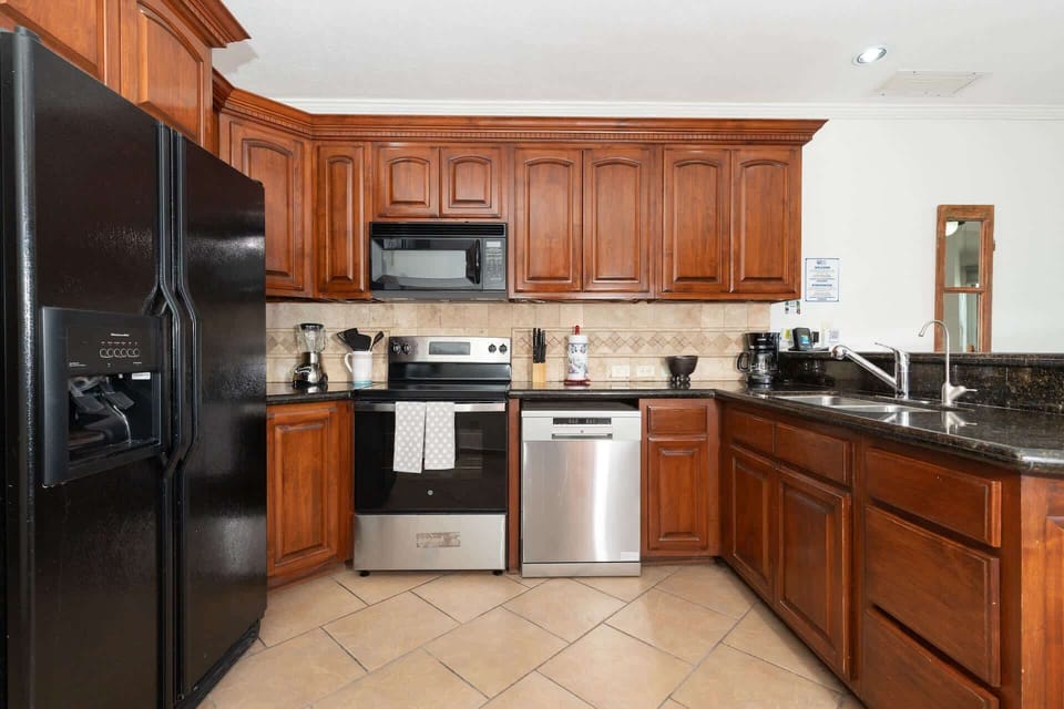 Fully Equipped Kitchen – Cook Like Home 🍳